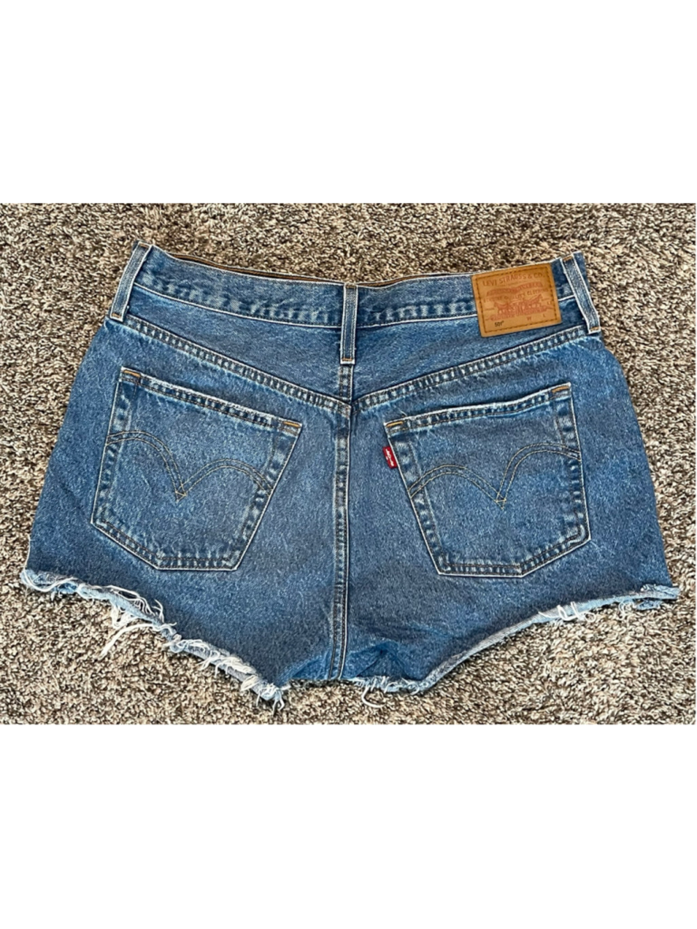 Levi's 501 Women’s Distressed Denim Jean Shorts, Size 31, 3” Inseam, EUC